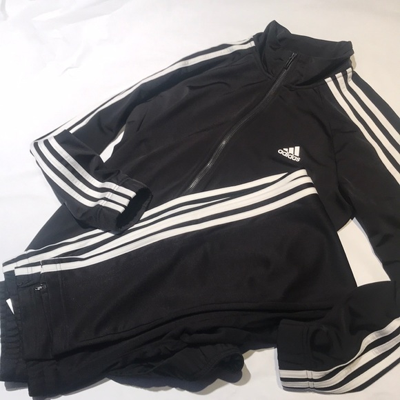 adidas sportswear jogging suit adidas sportswear jogging suit